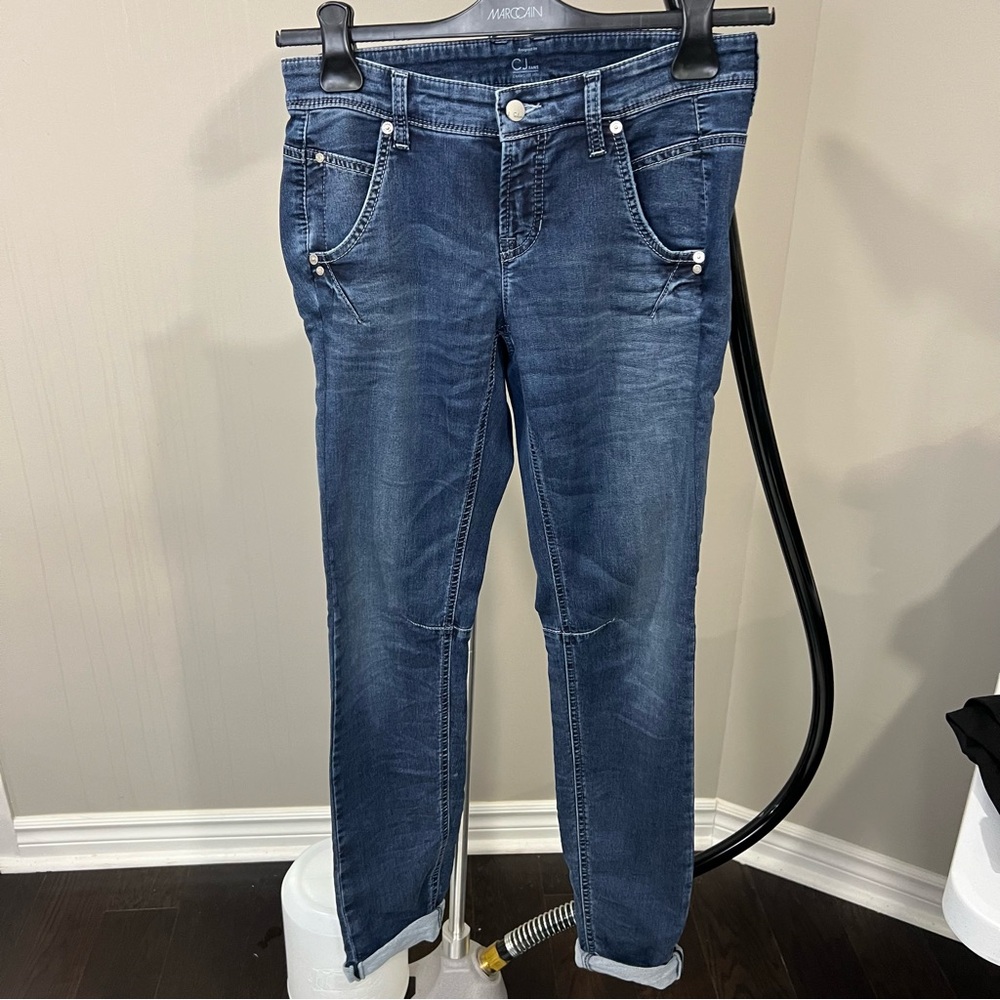 Cambio Jeans 4- Relaxed Fit Dark Blue Denim- High Stretch Soft Fabric - LIKE NEW